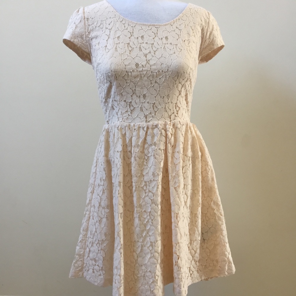 F21 Cream Color Lace Open Back Dress